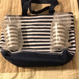Nwot zipper top tote and matching tumblers!
